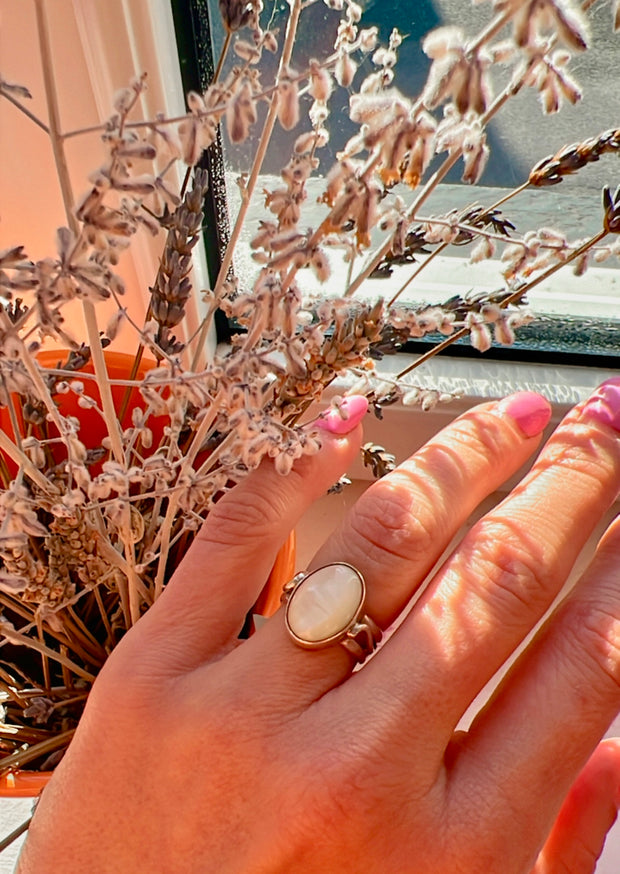 Mother of pearl ring