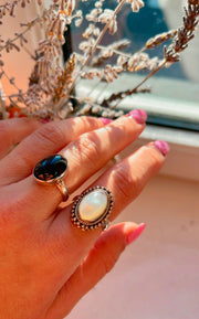 Black star ring